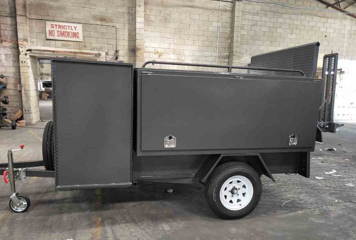 7×5 Landscaper Mower Trailer with Trimmer Racks (1400kg ATM)